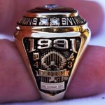 1991 World Series ring side view 1 1991 World Series ring - side view