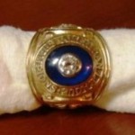 QUILICI WORLD SERIES RING 3 top view - en 1965 Frank Quilici AL Championship ring - top view
